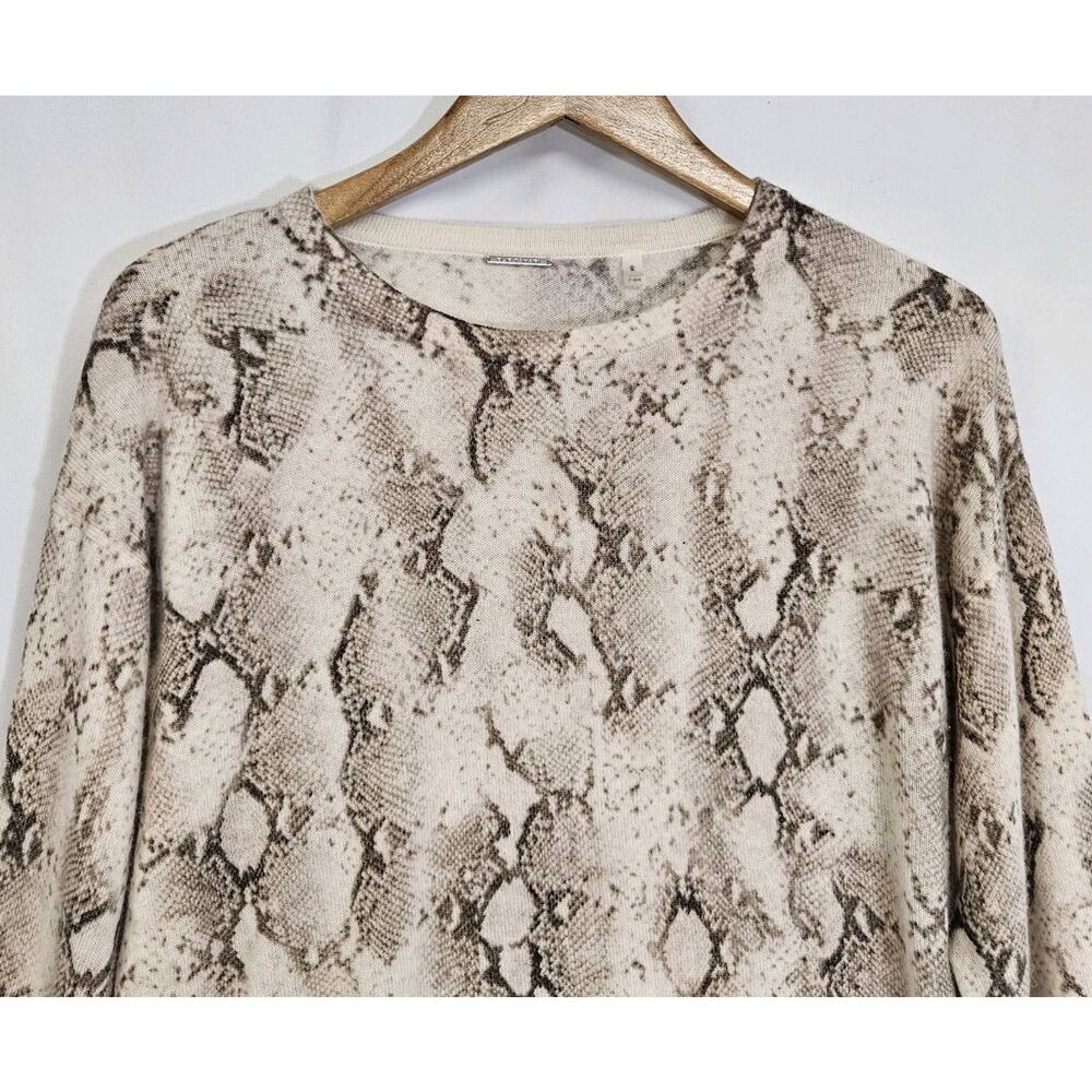 Elie Tahari Beige Brown Python Snakeskin Print Cashmere Crewneck Sweater Medium - Picture 2 of 7